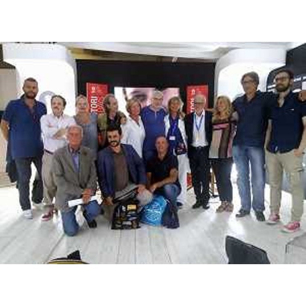 Rappresentanti dei festival e degli eventi cinematografici regionali all'evento di presentazione "Fotogrammi di emozioni. Un anno di cinema in Friuli Venezia Giulia", nello stand di PromoTurismo FVG all'Hotel Excelsior nell'ambito del Festival internazionale del Cinema - Venezia 05/09/2016