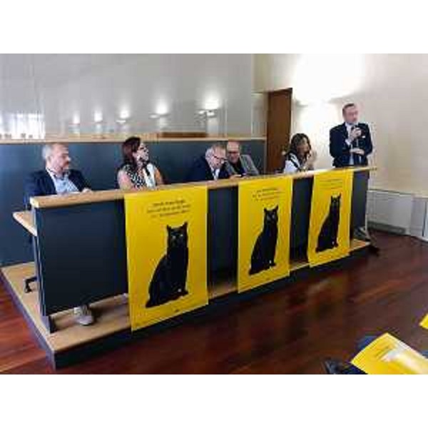 Alberto Garlini (Curatore Pordenonelegge), Michela Zin (Direttore Fondazione pordenonelegge.it), Michelangelo Agrusti (Vicepresidente Fondazione pordenonelegge.it), Gianmario Villalta (Direttore artistico Pordenonelegge), Valentina Gasparet (Curatrice Pordenonelegge) e Sergio Bolzonello (Vicepresidente Regione FVG e assessore Attività produttive, Turismo e Cooperazione) - Pordenone 07/09/2016