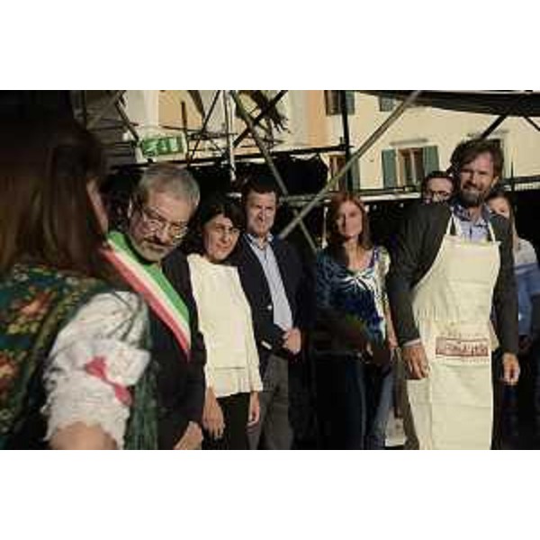 Furio Honsell (Sindaco Udine), Mariagrazia Santoro (Assessore regionale Infrastrutture e Territorio), Franco Iacop (Presidente Consiglio regionale) e Carlo Cracco (Chef) all'inaugurazione di Friuli DOC - Udine 08/09/2016