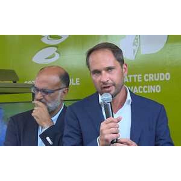 Paolo Stefanelli (Direttore ERSA) e Cristiano Shaurli (Assessore regionale Risorse agricole e forestali) all'inaugurazione dello stand dell'ERSA a Friuli DOC - Udine 08/09/2016