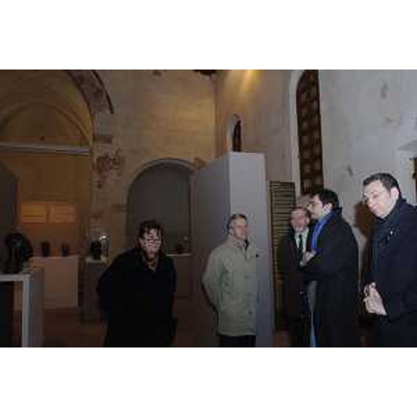 Riccardo Illy (Presidente Regione Friuli Venezia Giulia) e Sergio Bolzonello (Sindaco di Pordenone) alla mostra dello scultore Aldo Furlan (Pordenone, 17/01/06)