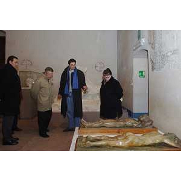 Riccardo Illy (Presidente Regione Friuli Venezia Giulia) e Sergio Bolzonello (Sindaco di Pordenone) alla mostra dello scultore Aldo Furlan (Pordenone, 17/01/06)