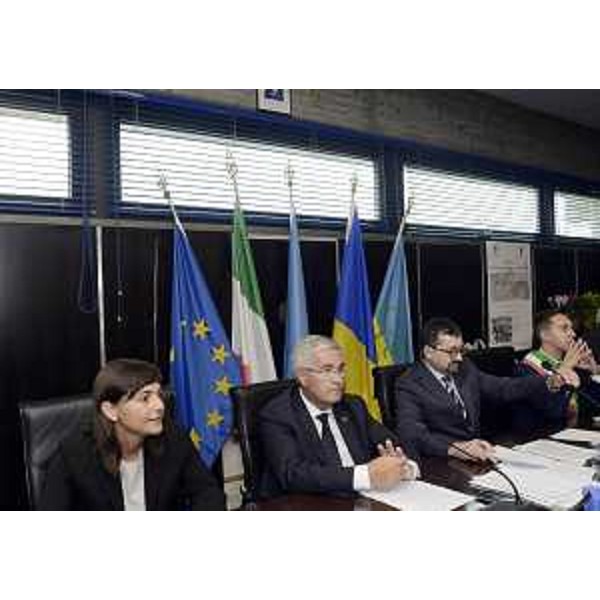 Debora Serracchiani (Presidente Regione Friuli Venezia Giulia) e Pietro Fontanini (Presidente Provincia Udine) alla seduta straordinaria del Consiglio provinciale di Udine in occasione del quarantesimo anniversario dal terremoto del Friuli - Lignano Sabbiadoro 15/09/2016