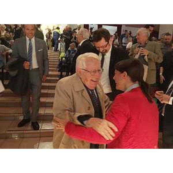 Giuseppe Zamberletti e Debora Serracchiani (Presidente Regione Friuli Venezia Giulia) alle celebrazioni in ricordo dei 29 alpini deceduti nel crollo della Caserma Goi Pantanali a Gemona del Friuli il 6 maggio del 1976 e Raduno degli 11 cantieri di lavoro dell'ANA, per commemorare il quarantesimo anniversario del terremoto del Friuli - 17/09/2016