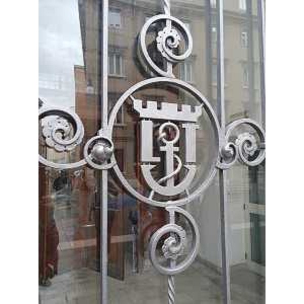 Portone su via dell'Orologio del Palazzo della Regione Friuli Venezia Giulia in piazza Unità d'Italia - Trieste 17/09/2016