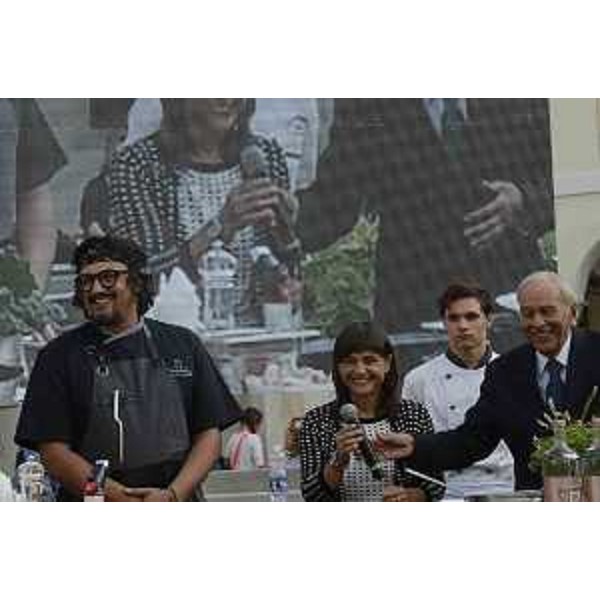 Alessandro Borghese (Chef), Debora Serracchiani (Presidente Regione Friuli Venezia Giulia) ed Ettore Romoli (Sindaco Gorizia) all'inaugurazione della XIII edizione di "Gusti di Frontiera" - Gorizia 22/09/2016