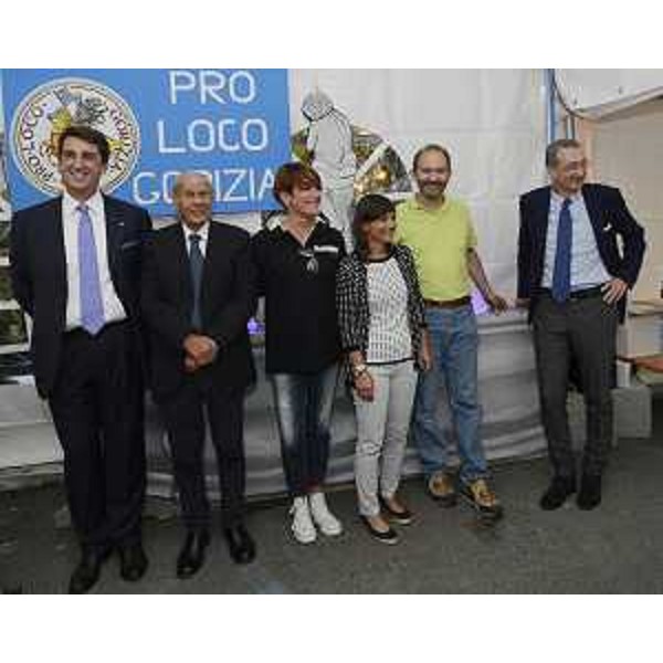 Ettore Romoli (Sindaco Gorizia), Debora Serracchiani (Presidente Regione Friuli Venezia Giulia) e Sergio Bolzonello (Vicepresidente Regione FVG e assessore Attività produttive, Turismo e Cooperazione) all'inaugurazione della XIII edizione di "Gusti di Frontiera" - Gorizia 22/09/2016