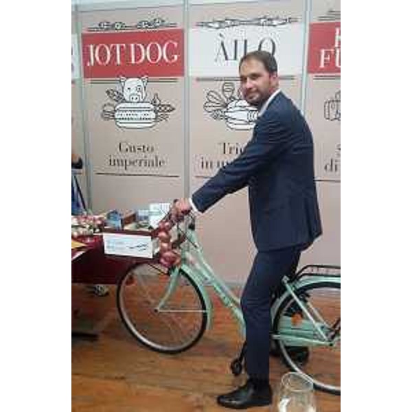 Cristiano Shaurli (Assessore regionale Risorse agricole e forestali) nello stand di ERSA e PromoTurismo FVG all'inaugurazione di "Terra Madre Salone del Gusto" - Torino 22/09/2016