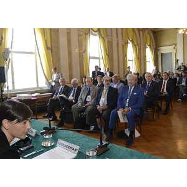 Debora Serracchiani (Presidente Regione Friuli Venezia Giulia) al convegno di apertura di TriesteNext 2016, dedicato a "BioHigh Tech, ricerca e innovazione per la salute" - Trieste 23/09/2016