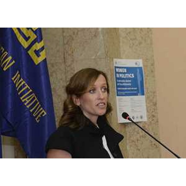 Jessica N. Grounds (Direttrice Women ready for Hillary Clinton) all'incontro "Women in politics. Il ruolo delle donne nel terzo millennio", nella Sala di Rappresentanza dell'InCE - Trieste 26/09/2016