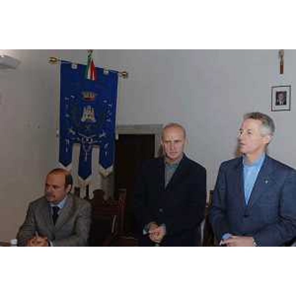 Riccardo Illy (Presidente Regione Friuli Venezia Giulia) e Lucio Tollis (Sindaco di Tarcento) (Tarcento, 13/01/06)