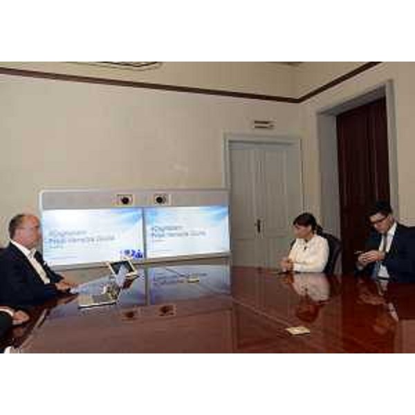 Agostino Santoni (Amministratore delegato Cisco Italia), Debora Serracchiani (Presidente Regione Friuli Venezia Giulia) e Simone Puksic (Presidente Insiel S.p.A.) all'incontro sulla road map della piattaforma #digitaliani Friuli Venezia Giulia - Trieste 29/09/2016