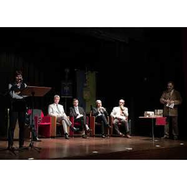 Debora Serracchiani (Presidente Regione Friuli Venezia Giulia) interviene al 93° congresso della SFF -Martignacco 02/10/2016