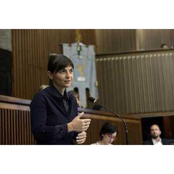 Debora Serracchiani (Presidente Regione Friuli Venezia Giulia) alla cerimonia di premiazione di atleti, tecnici, dirigenti, arbitri, giudici di gara del Friuli Venezia Giulia che hanno partecipato alle Olimpiadi e alle Paralimpiadi di Rio de Janeiro, in Consiglio regionale - Trieste 01/10/2016