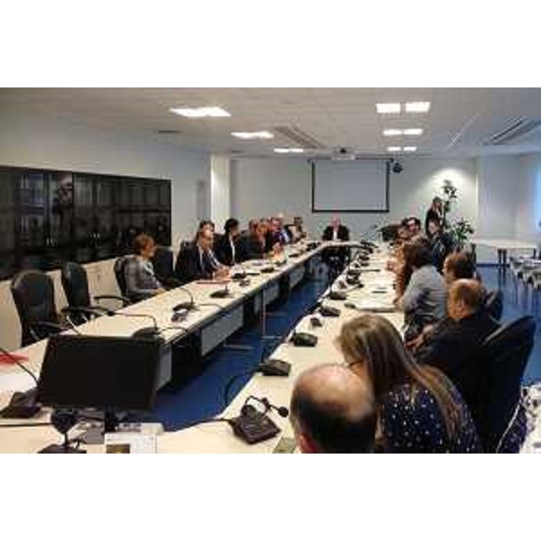 Gianni Torrenti (Assessore regionale Sport) e Francesco Romussi (Direttore Ufficio Patrimonio e Consulenza Impianti sportivi CONI) alla conferenza stampa di presentazione del Censimento dell'impiantistica sportiva - Udine 03/10/2016