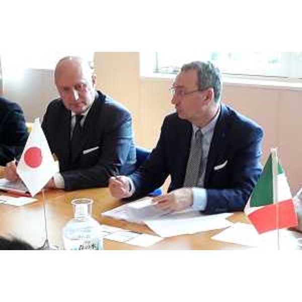 Sergio Bolzonello (Vicepresidente Regione FVG e assessore Attività produttive, Turismo e Cooperazione) incontra aziende giapponesi e Jetro (Ente governativo nipponico Promozione Commercio e Investimenti), nella sede dell'Ambasciata italiana - Tokyo 06/10/2016