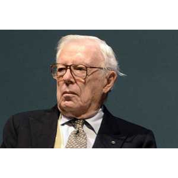 Attilio Maseri (Presidente Fondazione per il Tuo Cuore) all'incontro con le scuole "La salute del cuore. Come e perché adottare e mantenere stili di vita sani fin dalla giovane età", al Politeama Rossetti - Trieste 06/10/2016