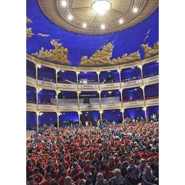 Il Politeama Rossetti durante l'incontro dedicato alle scuole "La salute del cuore. Come e perché adottare e mantenere stili di vita sani fin dalla giovane età" - Trieste 06/10/2016