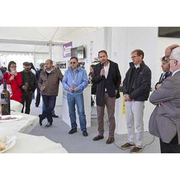 Cristiano Shaurli (Assessore regionale Risorse agricole e forestali) e Mitja Gialuz (Presidente Società Velica Barcola e Grignano) all'inaugurazione dello stand dell'ERSA al Villaggio Barcolana - Trieste 07/10/2016