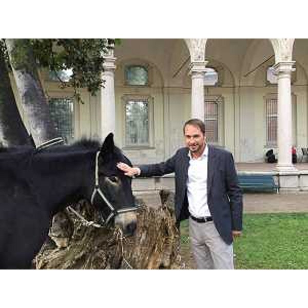 Cristiano Shaurli (Assessore regionale Risorse agricole e forestali) all'incontro "La fattoria a scuola a Milano – Le fattorie didattiche e sociali del Friuli Venezia Giulia incontrano le scuole di Milano", alla Rotonda della Besana - Milano 10/10/2016