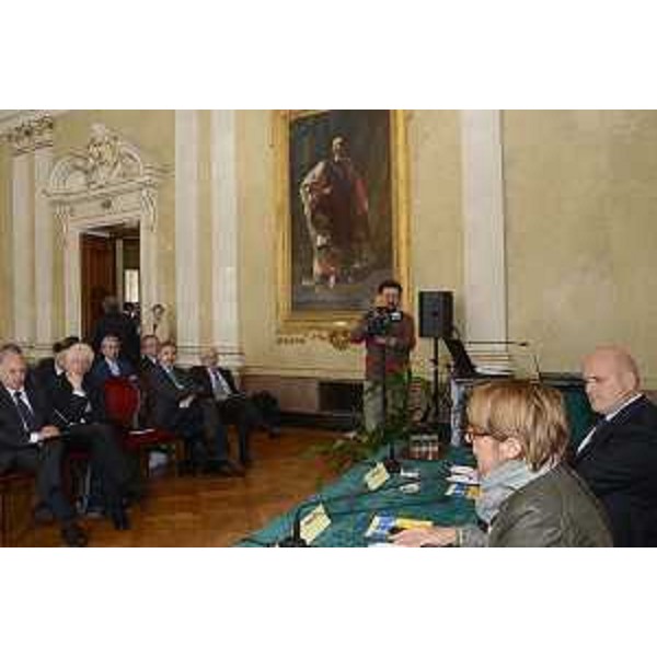 Maria Sandra Telesca (Assessore regionale Salute, Integrazione socio-sanitaria, Politiche sociali e Famiglia) all'incontro "Burlo 160: riflessioni sulla pediatria di ieri, oggi e domani", per il 160° compleanno dell'IRCCS Burlo Garofolo - Trieste 10/10/2016