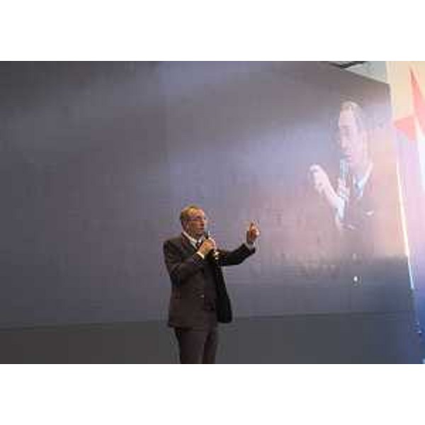 Sergio Bolzonello (Vicepresidente Regione FVG e assessore Attività produttive, Turismo e Cooperazione) alla presentazione dei risultati di bilancio 2015-2016 del Gruppo Danieli - Buttrio 22/10/2016