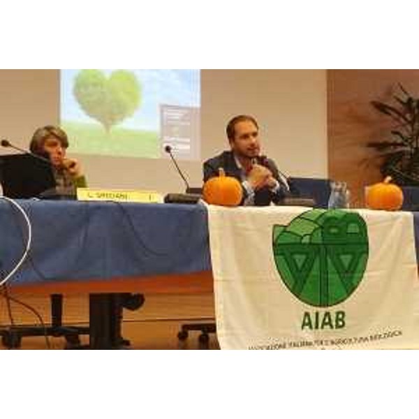 Cristiano Shaurli (Assessore regionale Risorse agricole e forestali) al convegno "Biologico come stile di vita", nell'Auditorium Comelli - Udine 22/10/2016