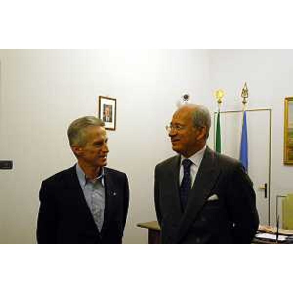 Riccardo Illy (Presidente Regione Friuli Venezia Giulia) e Gianfranco Giorgolo (Ambasciatore d'Italia in Giordania) (Trieste, 27/12/05)
