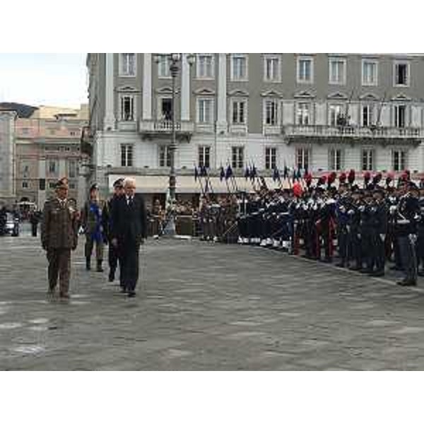 Sergio Mattarella (Presidente Repubblica Italiana) in piazza Unità d'Italia per le celebrazioni dell'anniversario del ritorno di Trieste alla Madrepatria (26 ottobre 1954) - Trieste 26/10/2016