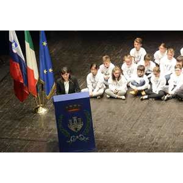 Debora Serracchiani (Presidente Regione Friuli Venezia Giulia) alla celebrazione ufficiale "L'Europa luogo di superamento dei conflitti", al Teatro Verdi - Gorizia 26/10/2016