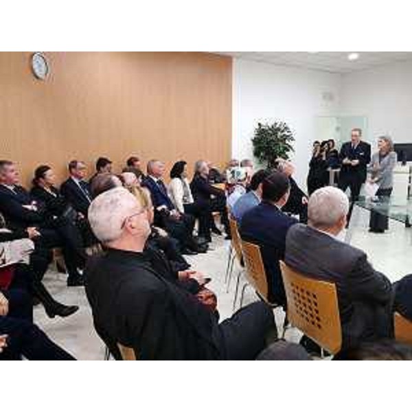 Sergio Bolzonello (Vicepresidente Regione Friuli Venezia Giulia e assessore Attività produttive) alla Electrolux Professional insieme alla delegazione di ambasciatori presso la Santa Sede - Pordenone 28/10/2016