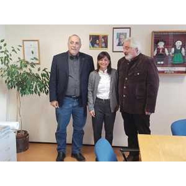 Pietro Gerometta (Sindaco Vito d'Asio), Debora Serracchiani (Presidente Regione Friuli Venezia Giulia) e Flavio Del Missier (Sindaco Clauzetto) in Municipio - Vito d'Asio 31/10/2016