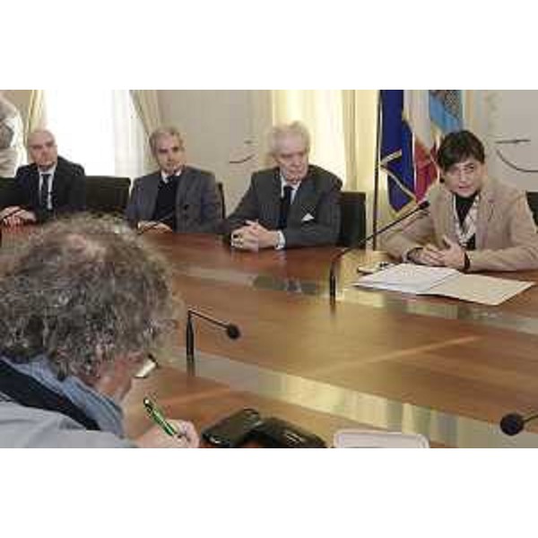 Giovanni Arvedi (Fondatore Gruppo Arvedi) e Debora Serracchiani (Presidente Regione Friuli Venezia Giulia) incontrano rappresentanti sindacali dei lavoratori della Ferriera di Servola - Trieste 09/11/2016
