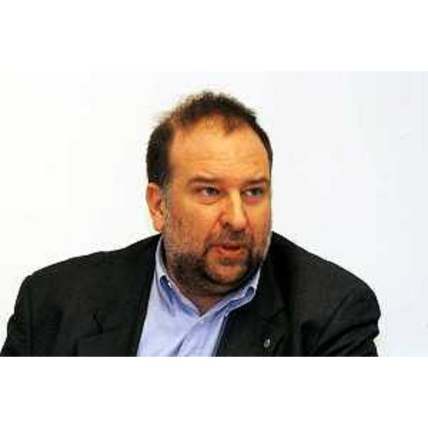 Roberto Cosolini (Assessore regionale al lavoro, formazione, università e ricerca) - Mezzobusto 