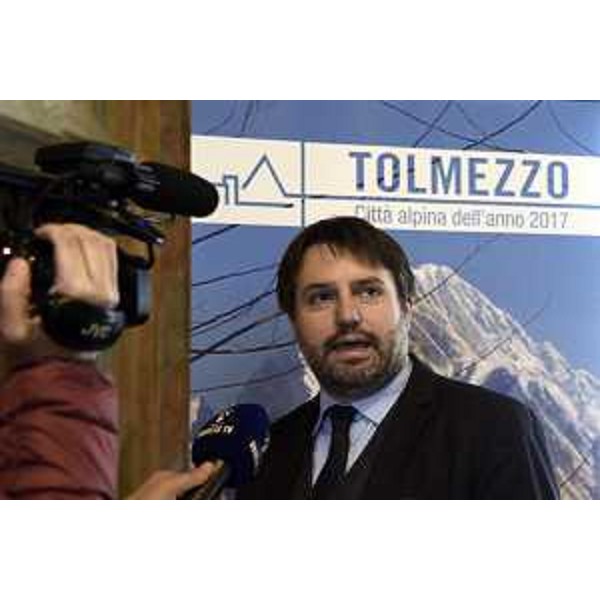 Francesco Brollo (Sindaco Tolmezzo) alla presentazione di "Tolmezzo città alpina del 2017", a Palazzo Linussio - Tolmezzo 11/11/2016