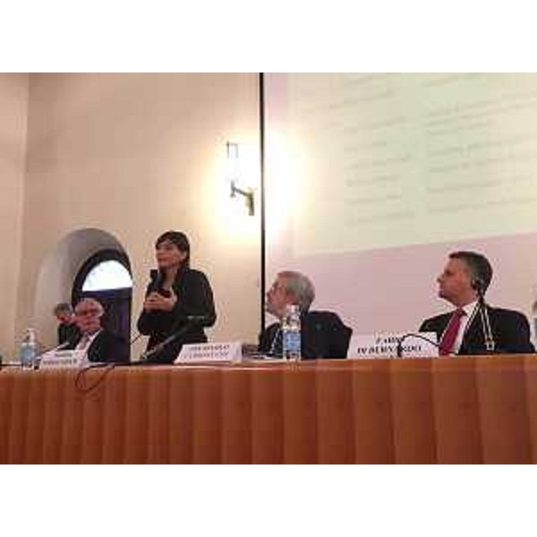 Debora Serracchiani (Presidente Regione Friuli Venezia Giulia) al convegno "Coping, resilienza e innovazione ovvero come la conoscenza possa aiutare a superare, con gradualità, i traumi e le difficoltà della vita" - Venzone 26/11/2016