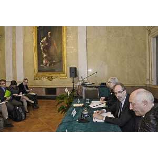Alexandra Hagemann (Direttrice Goethe-Institut Trieste), Gianni Torrenti (Assessore regionale Cultura, Sport e Solidarietà) e Mario Morcone (Capo Dipartimento Libertà civili e Immigrazione / Ministero Interno) alla tavola rotonda "Etica e politica della migrazione nel nuovo scenario europeo", organizzata dal Goethe-Institut nella sede della Regione FVG - Trieste 25/11/2016