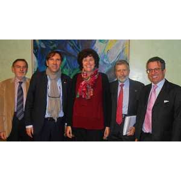 Francesco De Benedetto (Consigliere Federmanager FVG), Daniele Damele (Presidente Federmanager FVG), Loredana Panariti (Assessore regionale Lavoro), Maurizio Bressani (Segretario Confederazione Italiana Dirigenti e Alte professionalità / CIDA FVG) e Edo Tagliapietra (Segretario Federmanager FVG) - Trieste, novembre 2016