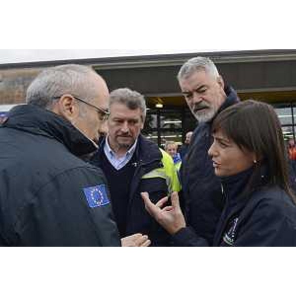 Fabrizio Curcio (Capo Dipartimento Protezione civile nazionale), Luciano Sulli e Paolo Panontin (Direttore e assessore regionale Protezione civile FVG) e Debora Serracchiani (Presidente Regione Friuli Venezia Giulia) alla XVIII edizione della Giornata del Volontario di Protezione civile, nel quartiere di Udine e Gorizia Fiere - Torreano di Martignacco 03/12/2016