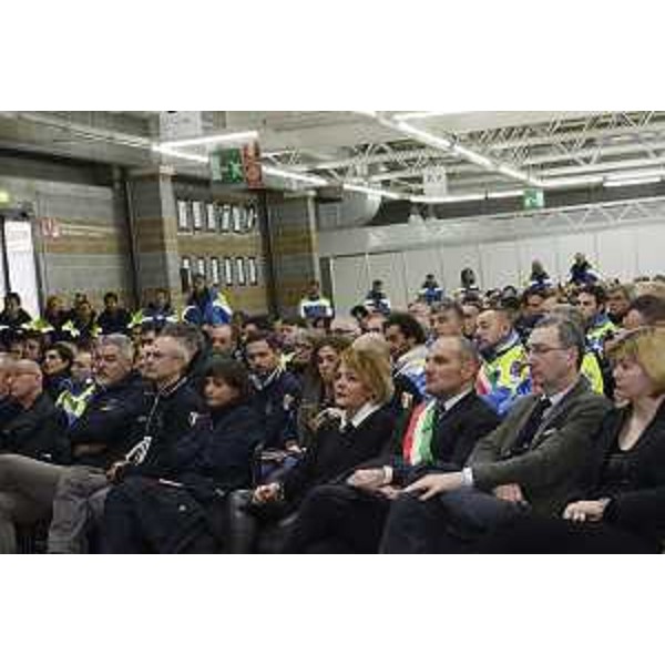 Paolo Panontin (Assessore regionale Protezione civile FVG), Fabrizio Curcio (Capo Dipartimento Protezione civile nazionale), Debora Serracchiani (Presidente Regione Friuli Venezia Giulia), Annapaola Porzio (Commissario di Governo in FVG e prefetto Trieste), Marco Zanor (Sindaco Martignacco), Sergio Bolzonello (Vicepresidente Regione FVG) e Isabella De Monte (Parlamentare europea) alla XVIII edizione della Giornata del Volontario di Protezione civile, nel quartiere di Udine e Gorizia Fiere - Torreano di Martignacco 03/12/2016