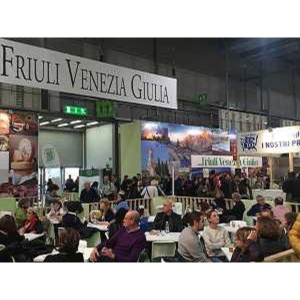 Spazi dei prodotti del Friuli Venezia Giulia alla ventunesima edizione de L'Artigiano in Fiera - Milano 09/12/2016