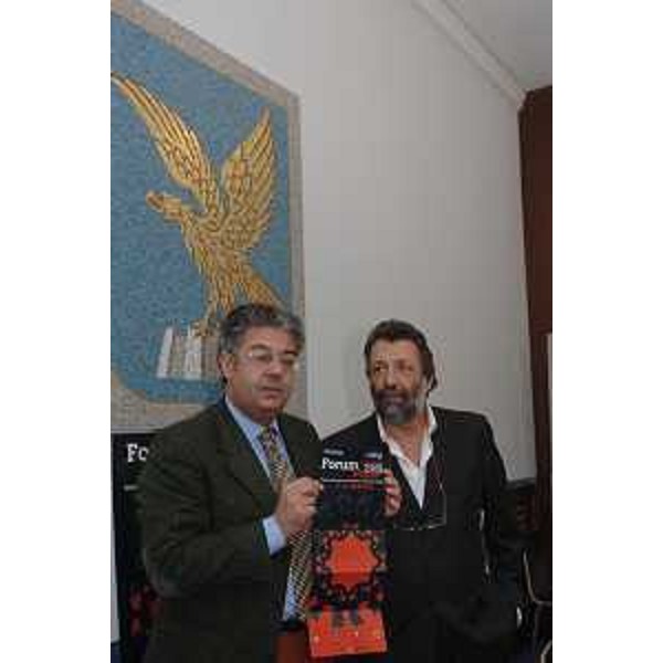 Roberto Antonaz (Assessore Regionale all'istruzione, cultura, sport e pace) alla presentazione del forum "PACE 2005" (Trieste, 30/11/05)
