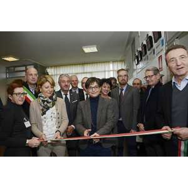 Maria Sandra Telesca (Assessore regionale Salute) e Debora Serracchiani (Presidente Regione Friuli Venezia Giulia) all'inaugurazione del Centro di Assistenza Primaria (CAP) - Buja 14/12/2016