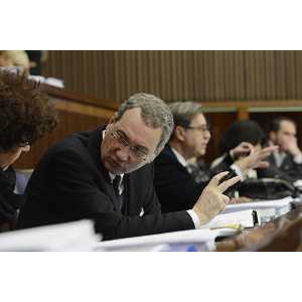 Sergio Bolzonello (Vicepresidente Regione FVG e assessore Attività produttive, Turismo e Cooperazione) durante il dibattito generale sul "Documento di economia e finanza regionale", sul ddl n. 167 "Legge collegata alla manovra di Bilancio 2017-2019", sul ddl n. 168 "Legge di Stabilità 2017" e sul ddl n. 169 "Bilancio di previsione per gli anni 2017-2019 e per l'anno 2017", nell'Aula del Consiglio regionale - Trieste 16/12/2016