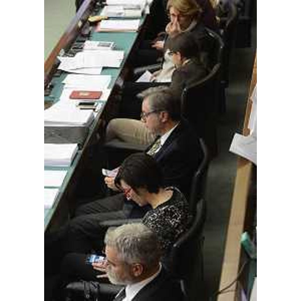 Presidente e assessori del FVG durante il dibattito generale sul "Documento di economia e finanza regionale", sul ddl n. 167 "Legge collegata alla manovra di Bilancio 2017-2019", sul ddl n. 168 "Legge di Stabilità 2017" e sul ddl n. 169 "Bilancio di previsione per gli anni 2017-2019 e per l'anno 2017" - Trieste 16/12/2016