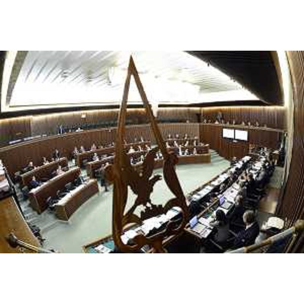 L'Aula del Consiglio regionale del Friuli Venezia Giulia durante il dibattito generale sul "Documento di economia e finanza regionale", sul ddl n. 167 "Legge collegata alla manovra di Bilancio 2017-2019", sul ddl n. 168 "Legge di Stabilità 2017" e sul ddl n. 169 "Bilancio di previsione per gli anni 2017-2019 e per l'anno 2017" - Trieste 16/12/2016