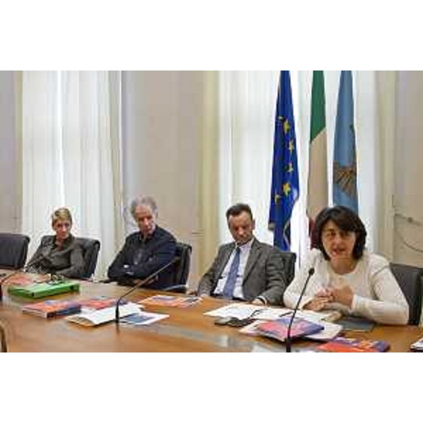 Sondra Canciani (Direttore generale ATER Alto Friuli), Riccardo Toso (Direttore generale ATER Udine), Antonio Ius (Direttore generale ATER Trieste) e Mariagrazia Santoro (Assessore regionale Infrastrutture e Territorio) - Trieste 20/12/2016