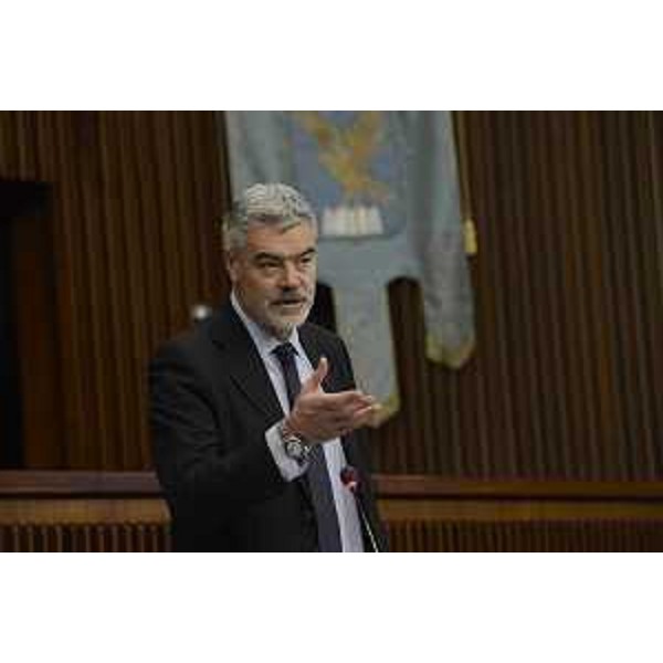Paolo Panontin (Assessore regionale Autonomie locali e Coordinamento Riforme, Comparto unico, Sistemi informativi, Caccia e Risorse ittiche, delegato Protezione civile) nell'Aula del Consiglio regionale - Trieste 20/12/2016