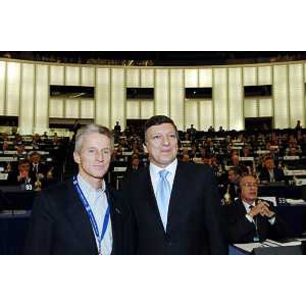 Riccardo Illy (Presidente Regione Friuli Venezia Giulia) e José Manuel Barroso (Presidente della Commissione Europea) all'assemblea ARE (Strasburgo, 25/11/05)