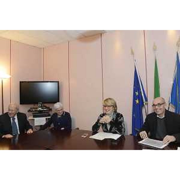 Ettore Romoli (Sindaco Gorizia), Maria Sandra Telesca (Assessore regionale Salute, Integrazione socio-sanitaria, Politiche sociali e Famiglia) e Giovanni Pilati (Direttore generale AAS n. 2 Bassa Friulana-Isontina) alla conferenza stampa sulla Sanità del Goriziano - Gorizia 12/01/2017